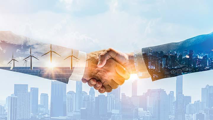 Innovative Partnerships:⁣ Collaborating with Renewable Energy⁢ Firms for Sustainable Solutions